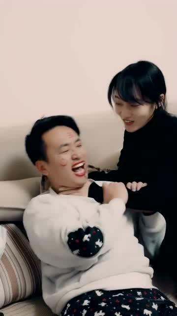 女管家逃脱记